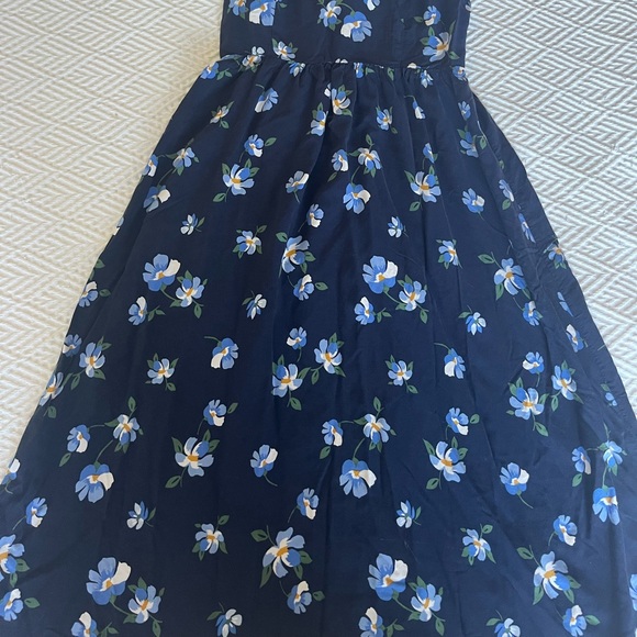 navy floral maxi dress - Picture 2 of 3